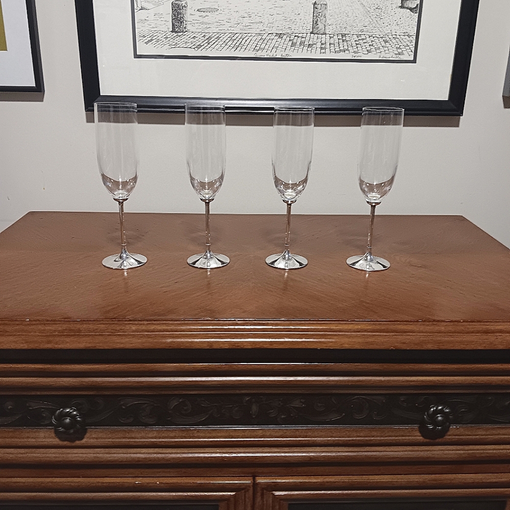 SAKS FIFTH AVENUE FLUTES SILVER AND CRYSTAL